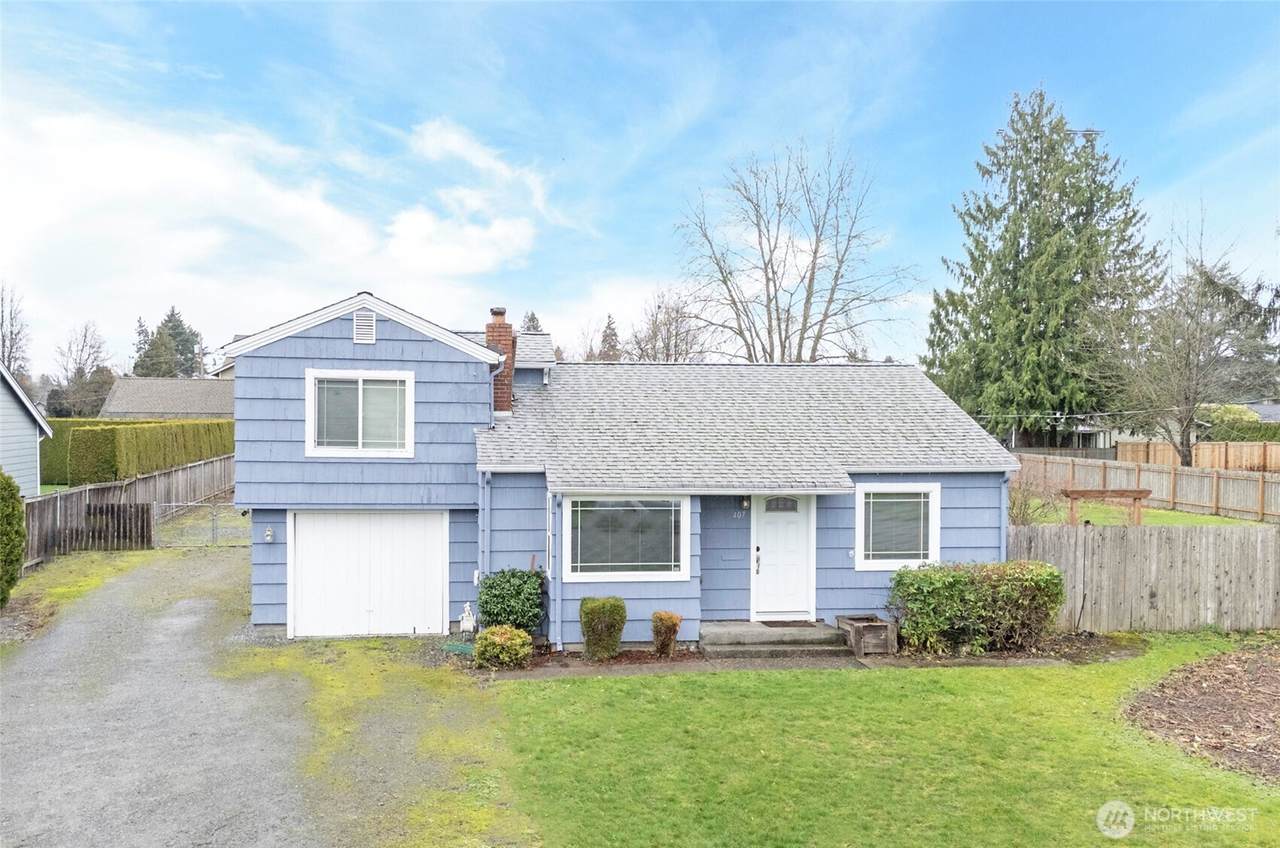 407 18th Street - Photo 1