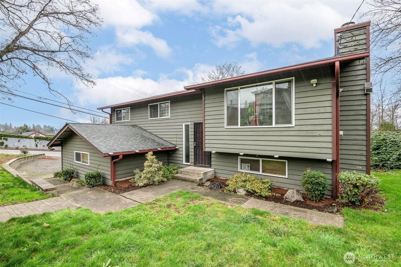 707 Alvord Avenue - Photo 1