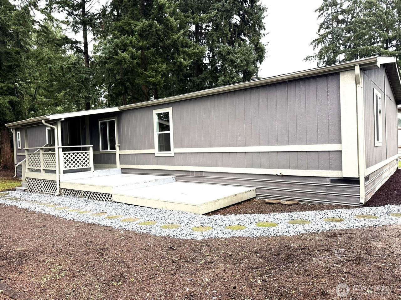 8215 192nd Street Ct - Photo 1