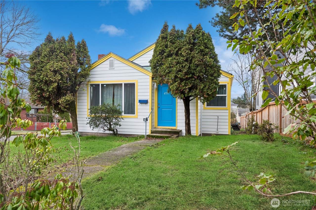 4559 12th Avenue - Photo 1