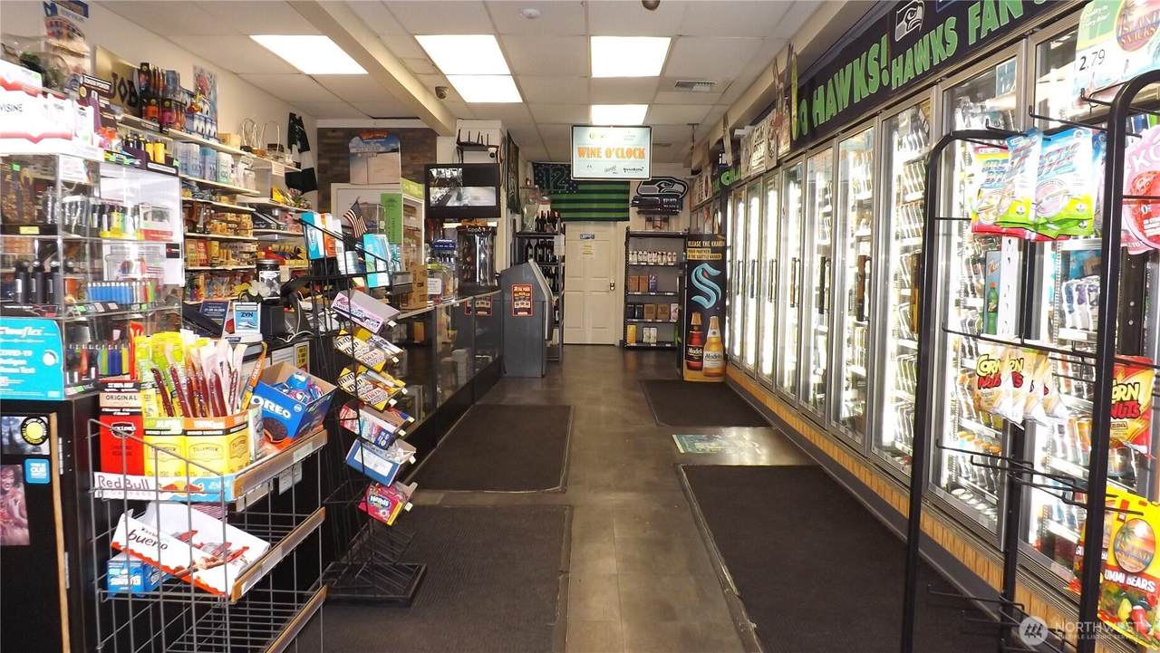 7424 Evergreen Way - Photo 1