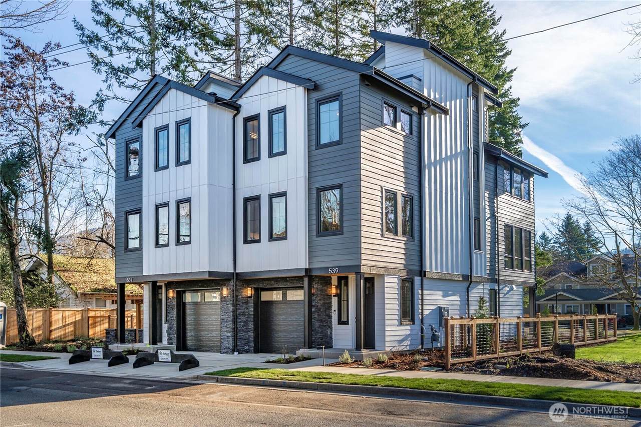 539 Juniper Street - Photo 1
