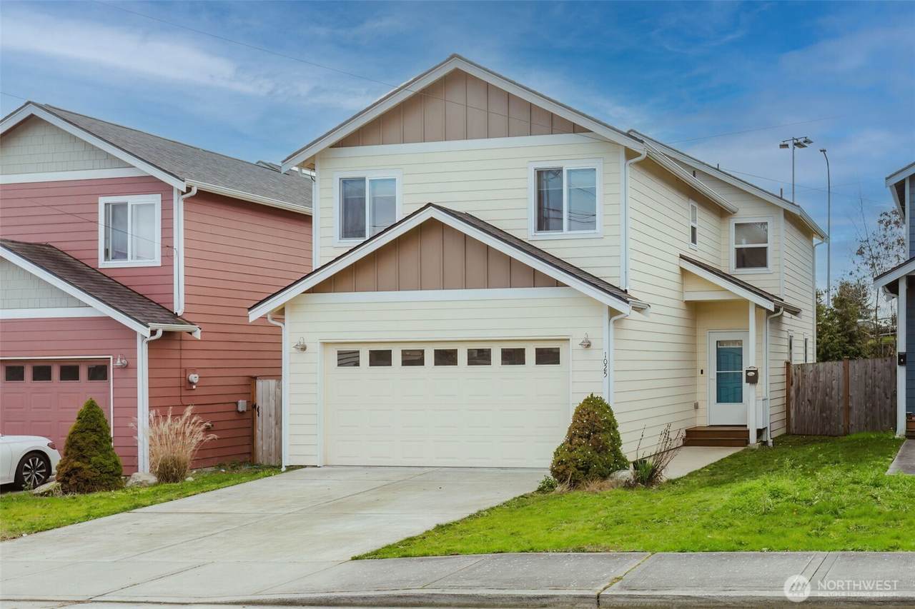 1025 12th Street - Photo 1