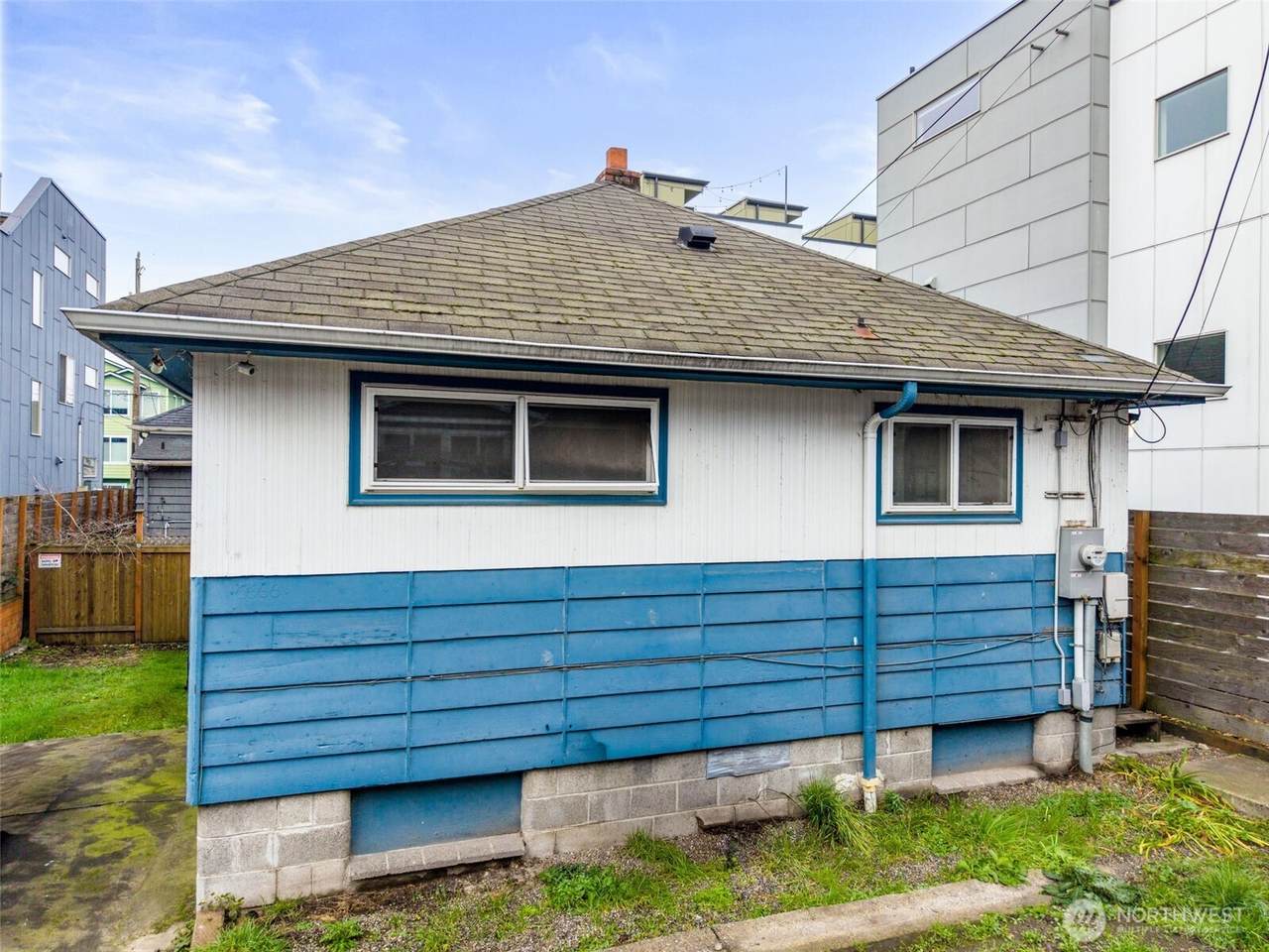 6666 Carleton Avenue - Photo 1
