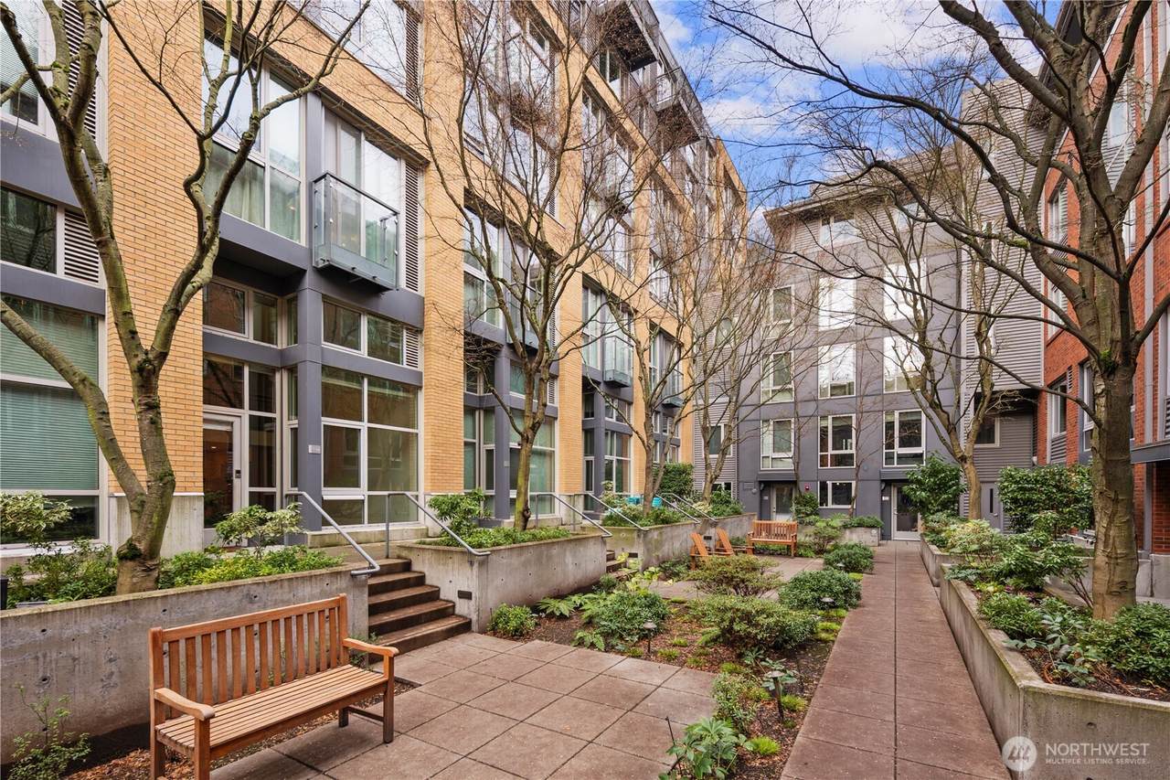 530 Broadway - Photo 1