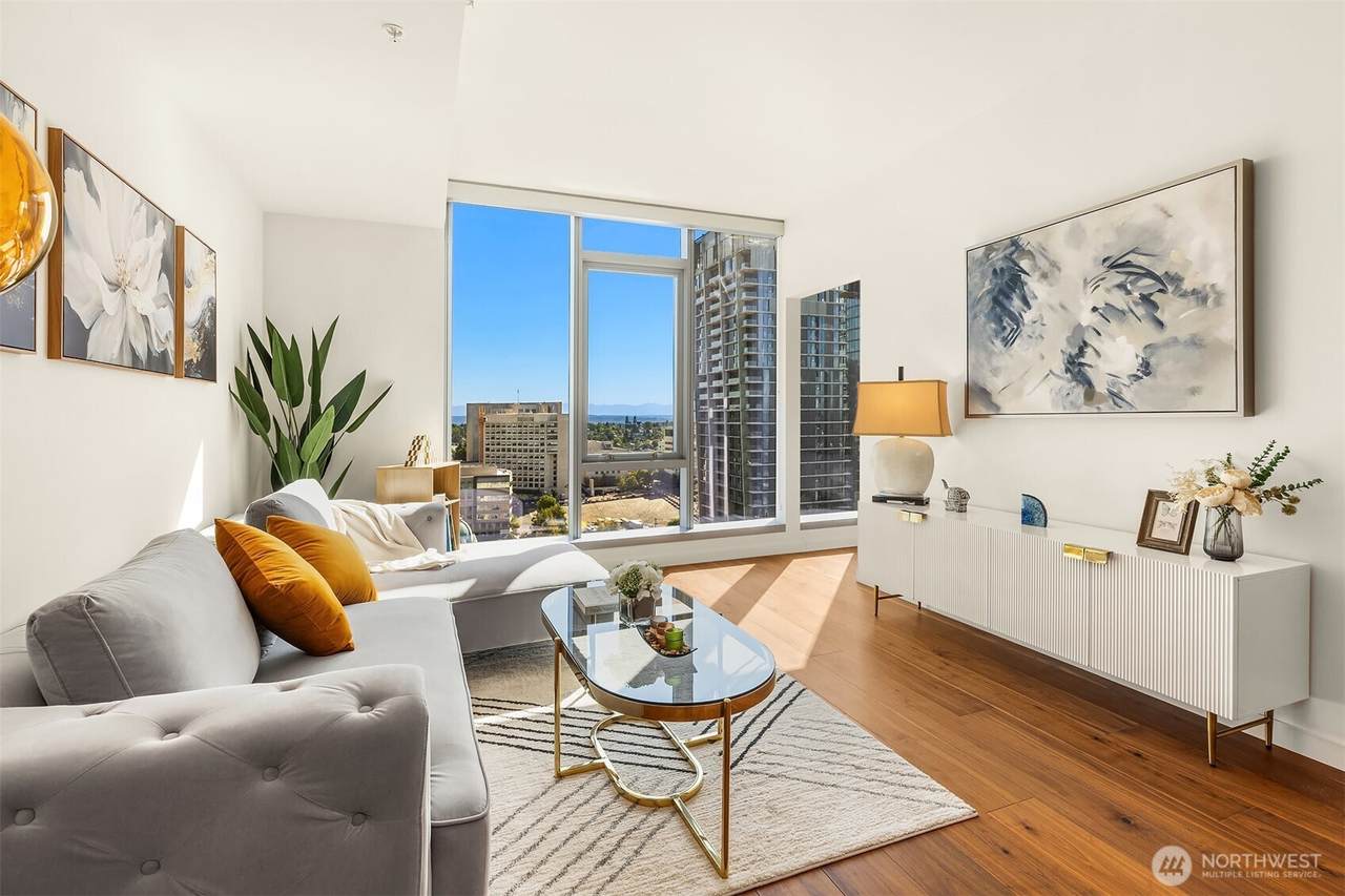 800 Columbia Street - Photo 1