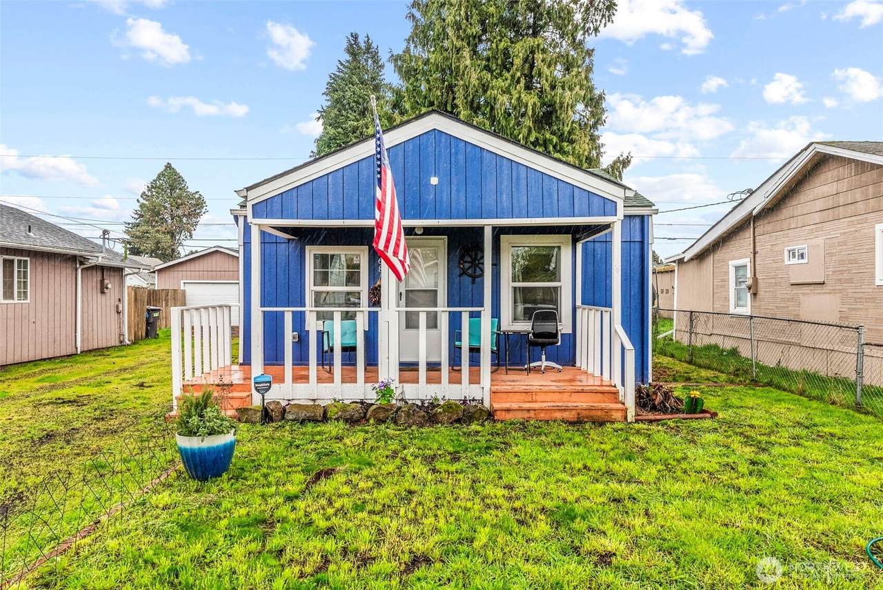 268 25th Avenue - Photo 1