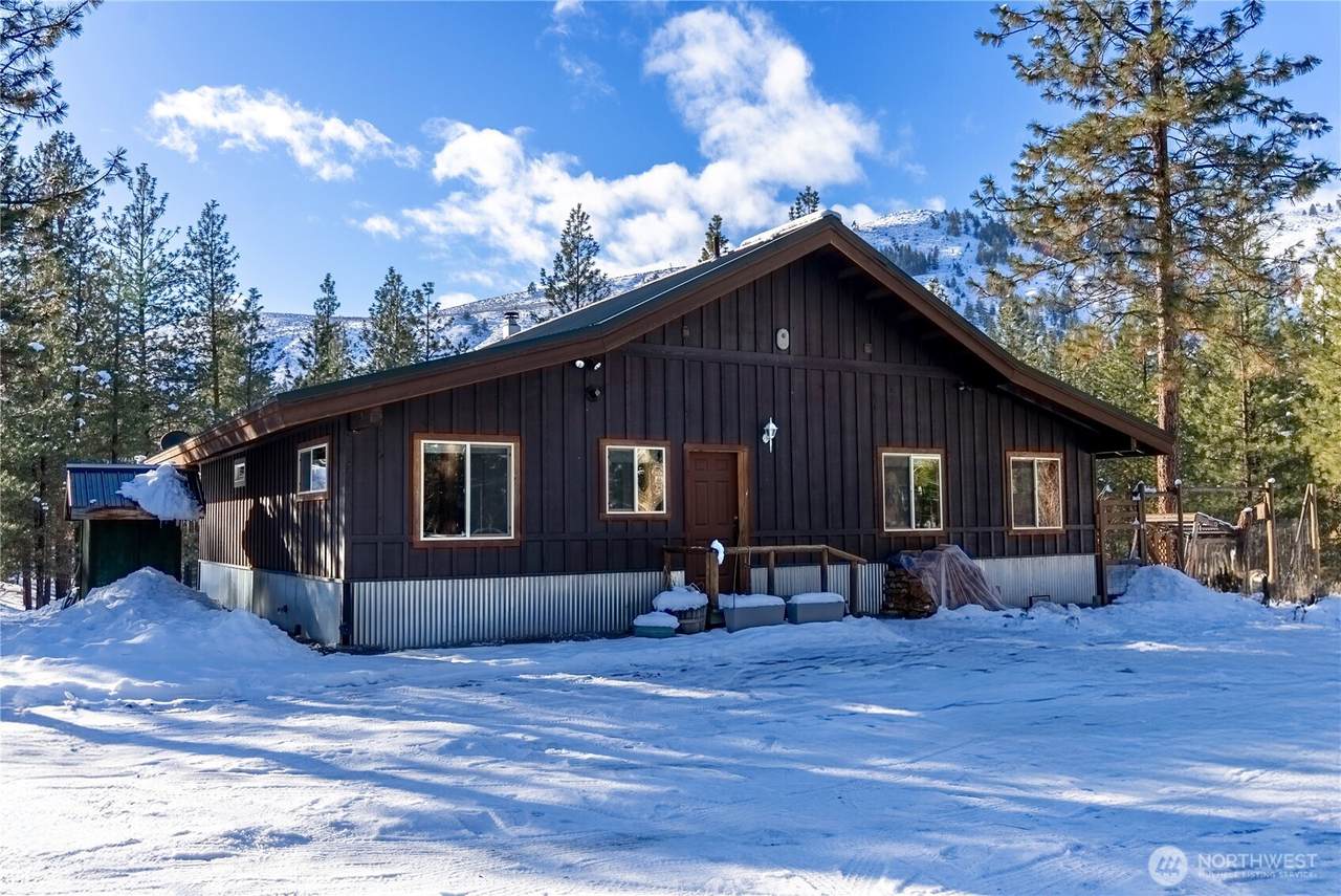 21 Twin Lakes Drive - Photo 1