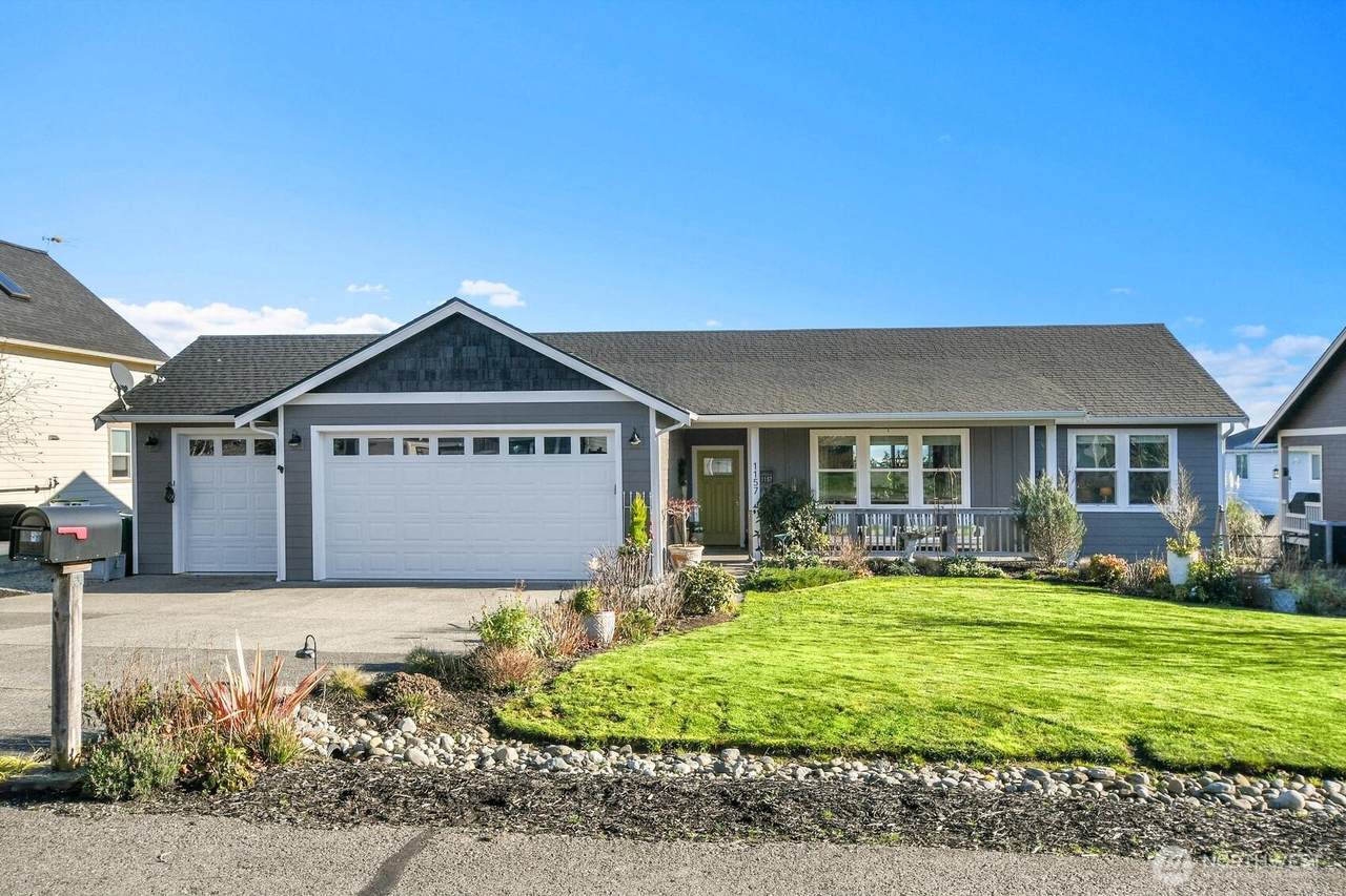 1157 Central Drive - Photo 1