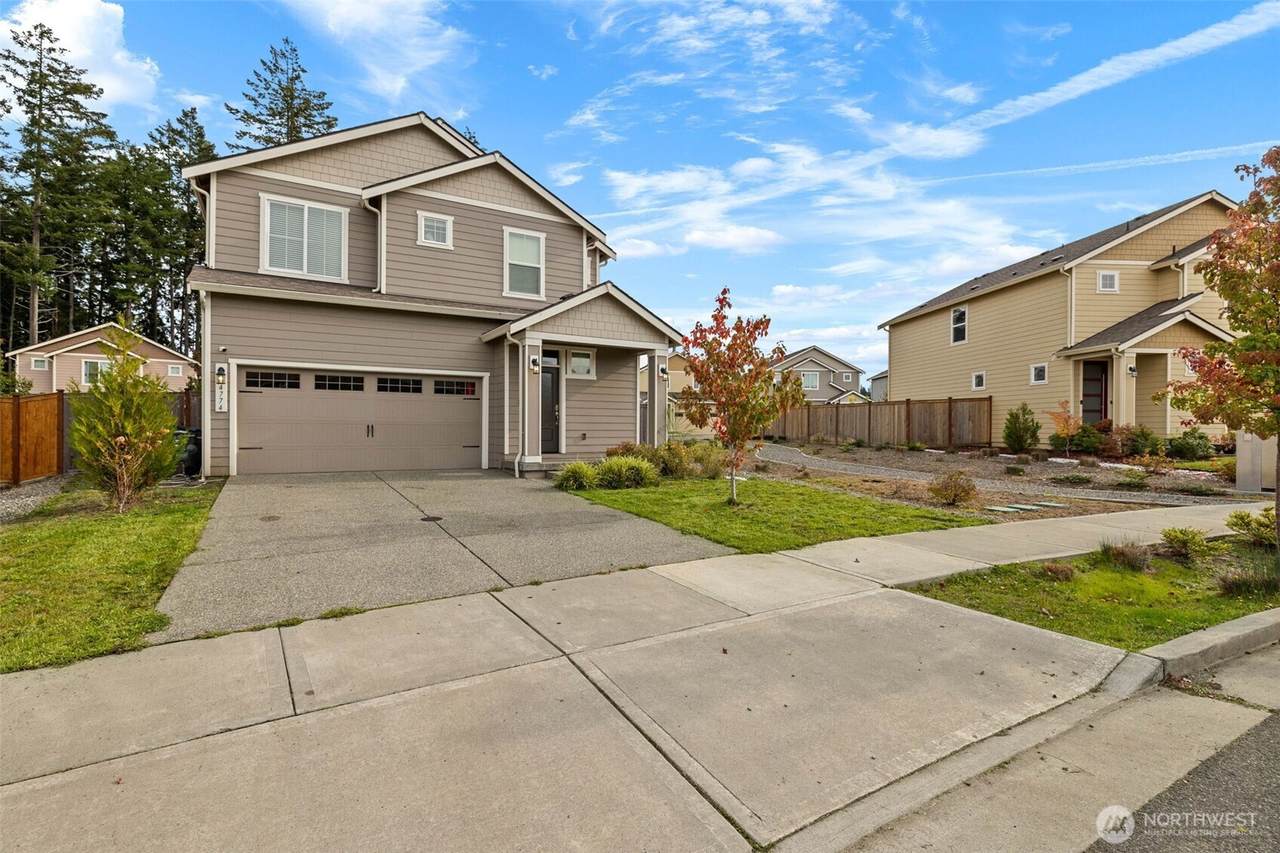 4774 Driftwood Street - Photo 1