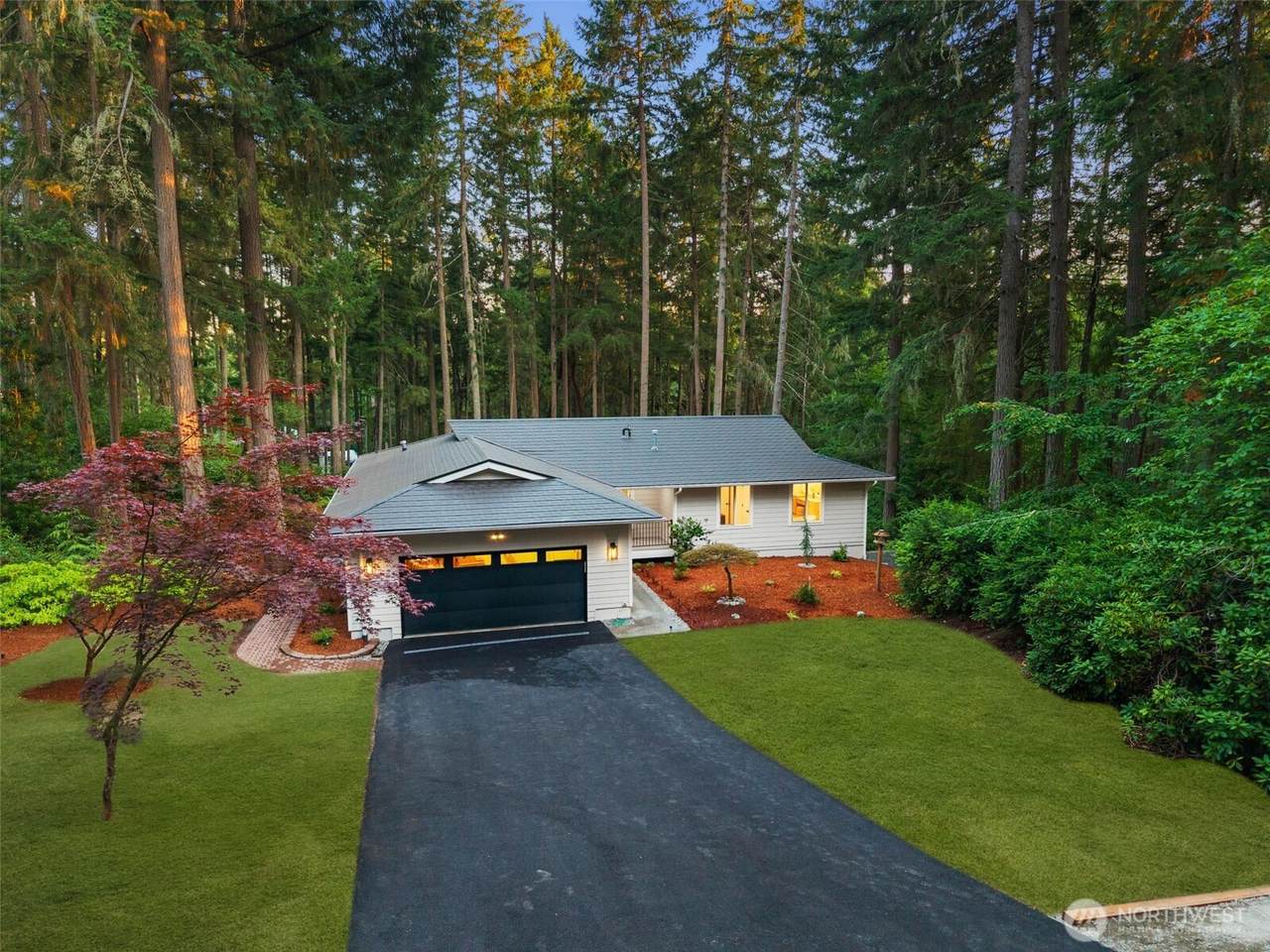 https://bt-photos.global.ssl.fastly.net/nwmls/1280_boomver_1_2466154-1.jpg