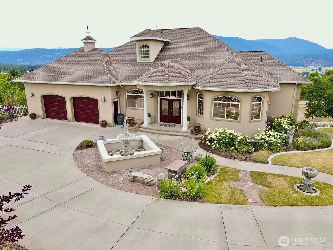 1650 Fairway Loop - Photo 1