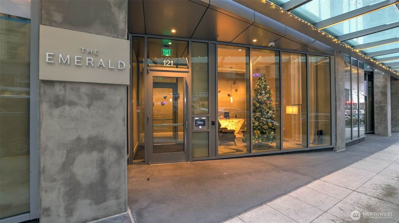 121 Stewart Street - Photo 1