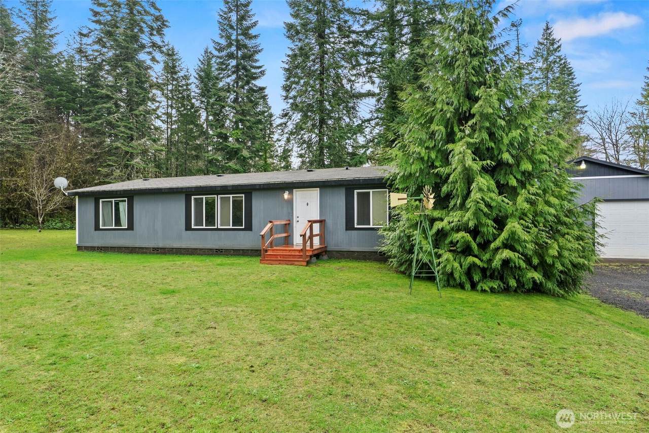 1337 South Silverlake Road - Photo 1