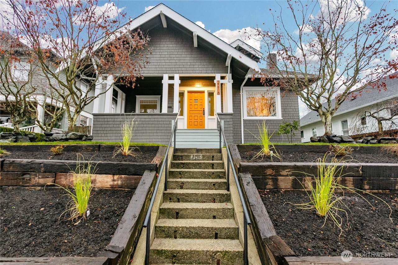 2216 Proctor Street - Photo 1