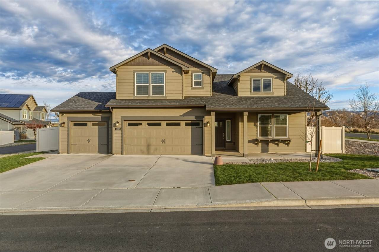 1397 Caprio Loop - Photo 1