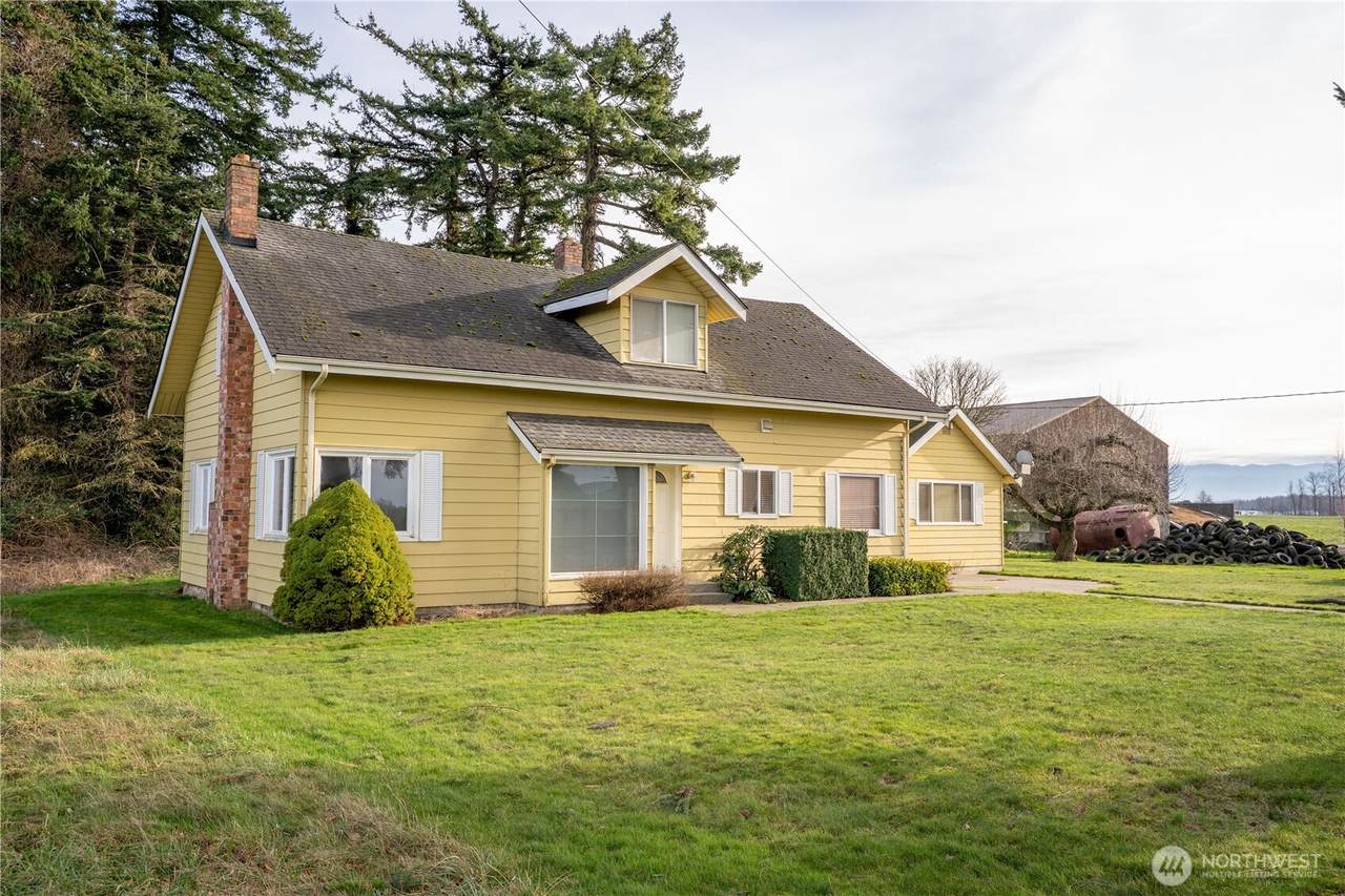 1925 Hampton Road - Photo 1