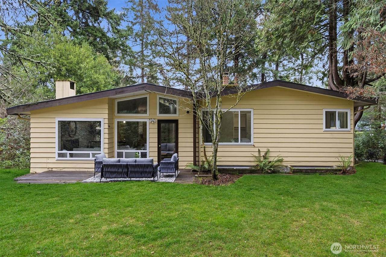 2431 Evergreen Point Rd - Photo 1