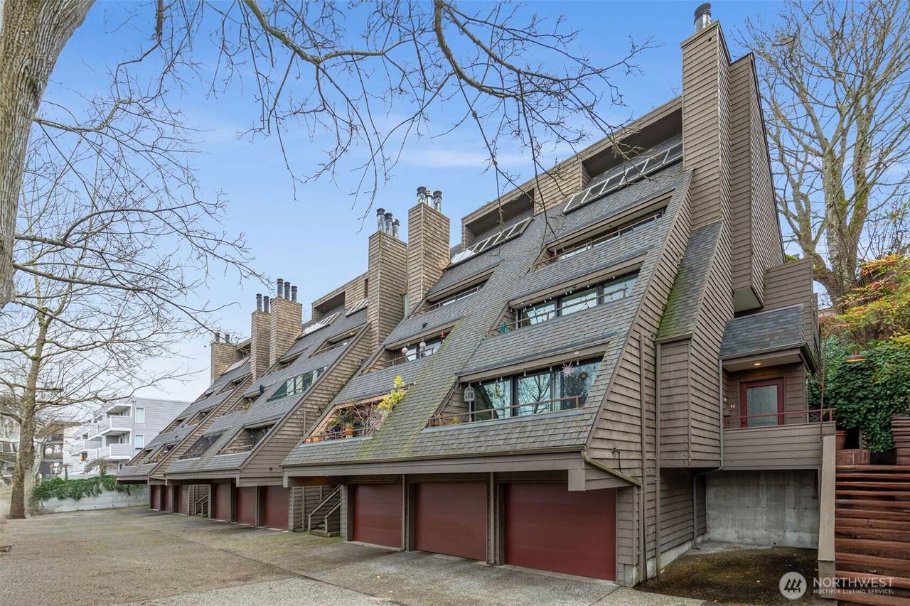 3030 14th Avenue - Photo 1