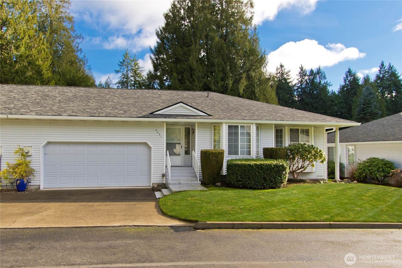 4421 33rd Avenue - Photo 1