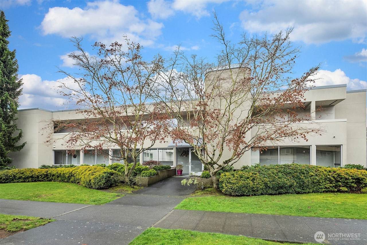 4457 44th Avenue - Photo 1