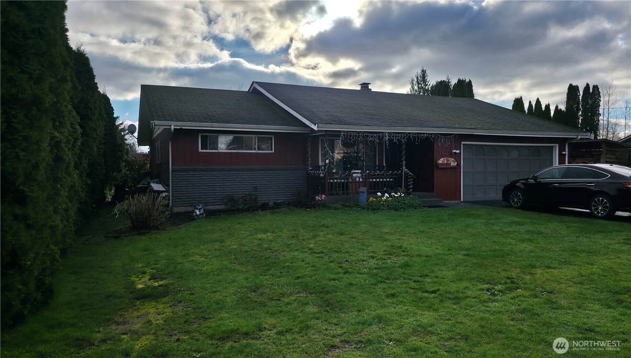 7822 50th Street - Photo 1