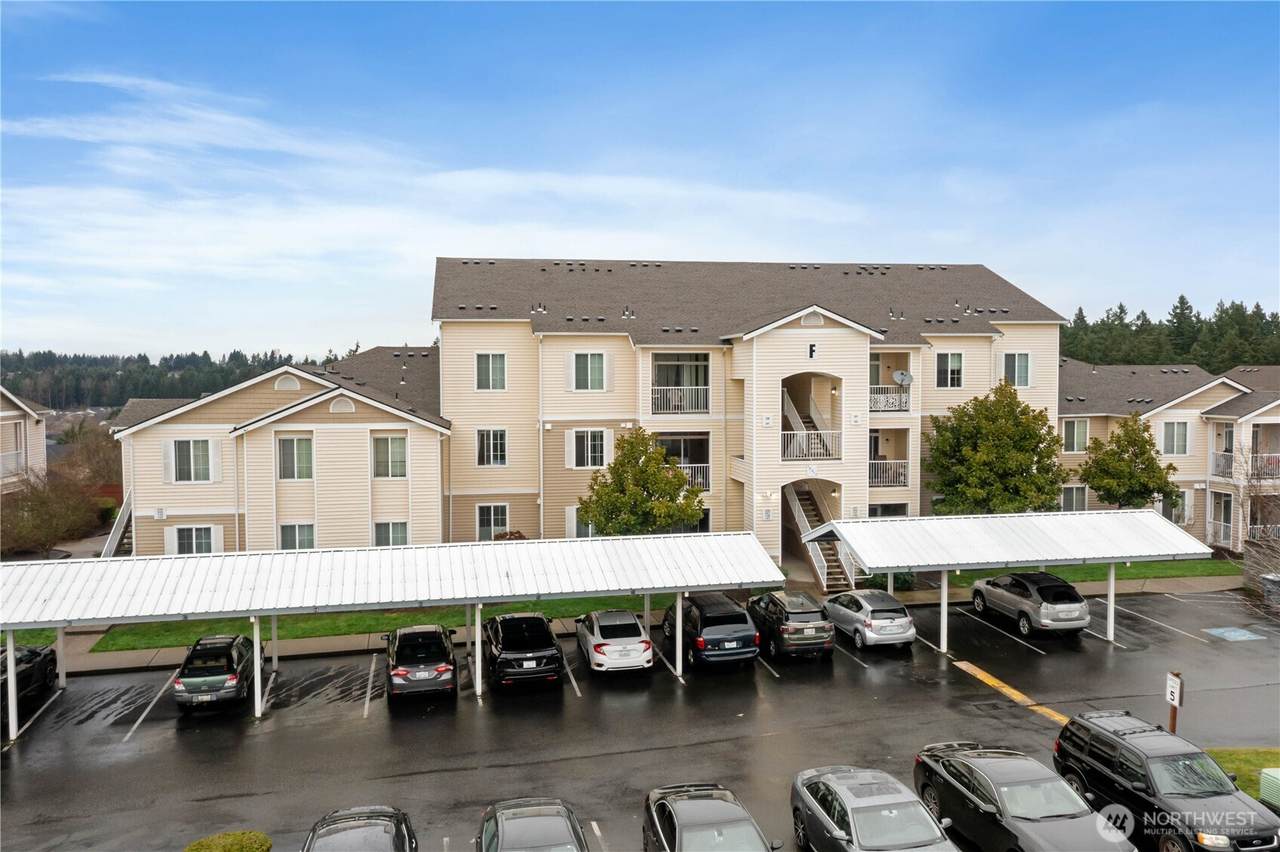 10011 186th Street - Photo 1