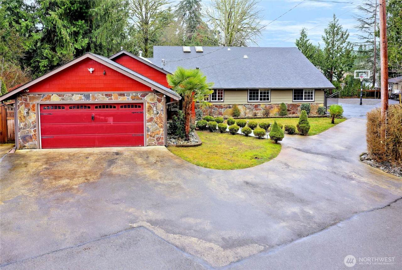 17823 145th Avenue - Photo 1