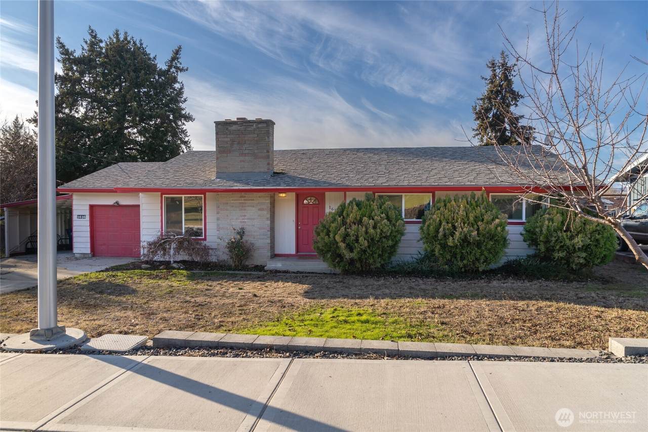 1616 Baker Avenue - Photo 1