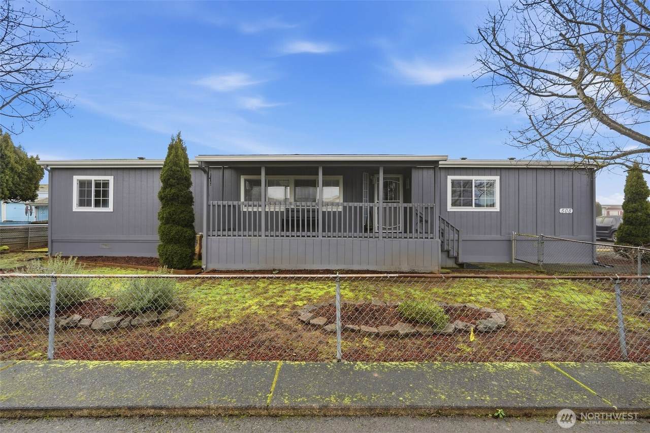 300 7th Avenue - Photo 1