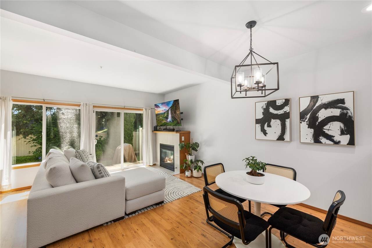 418 17th Street - Photo 1