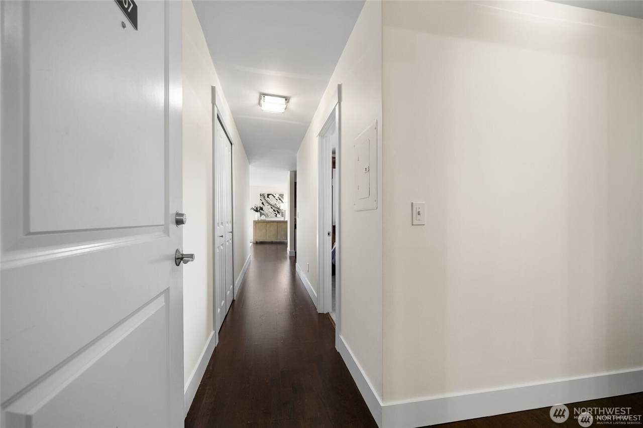 120 39th Street - Photo 1