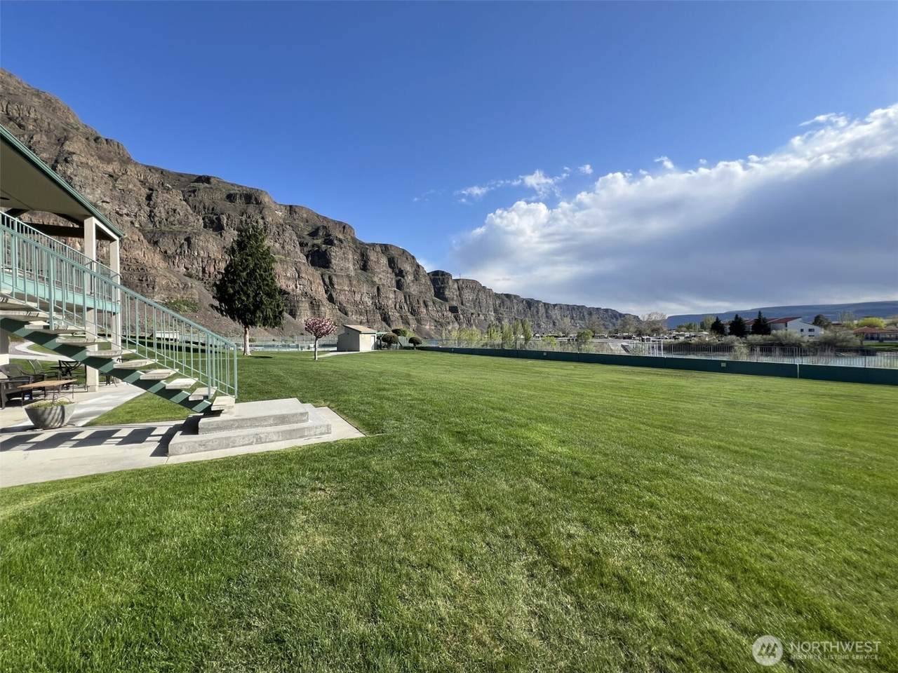 8997 Crescent Bar Road - Photo 1