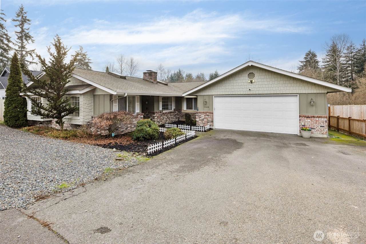 11614 62nd Avenue - Photo 1