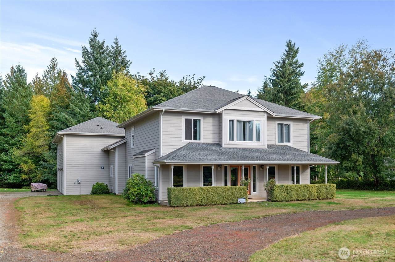 323 Alderwood Road - Photo 1