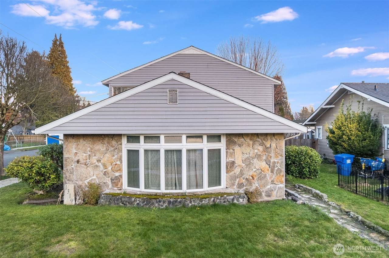 1319 Wood Avenue - Photo 1