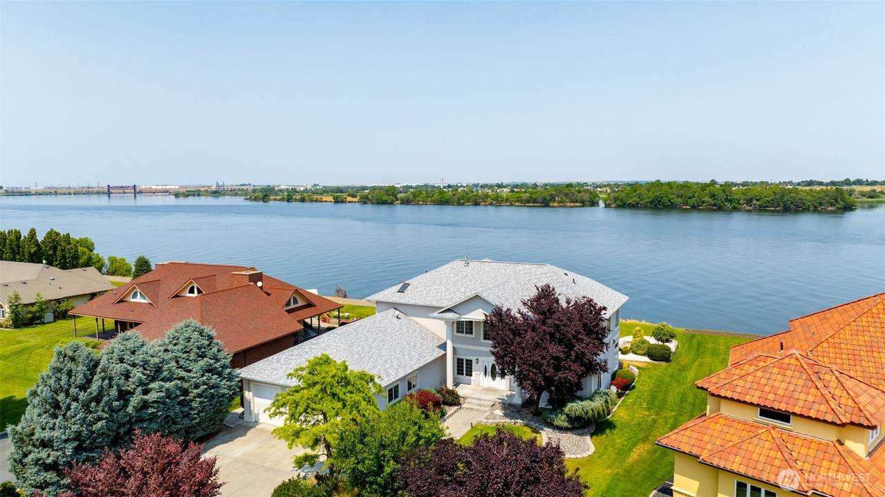 226102 Donelson Drive - Photo 1