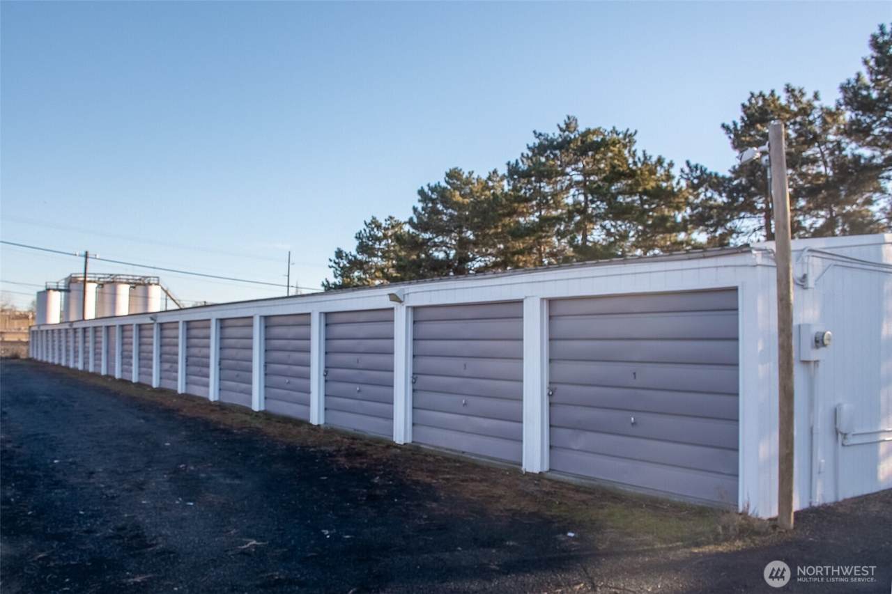 104 9th Avenue - Photo 1