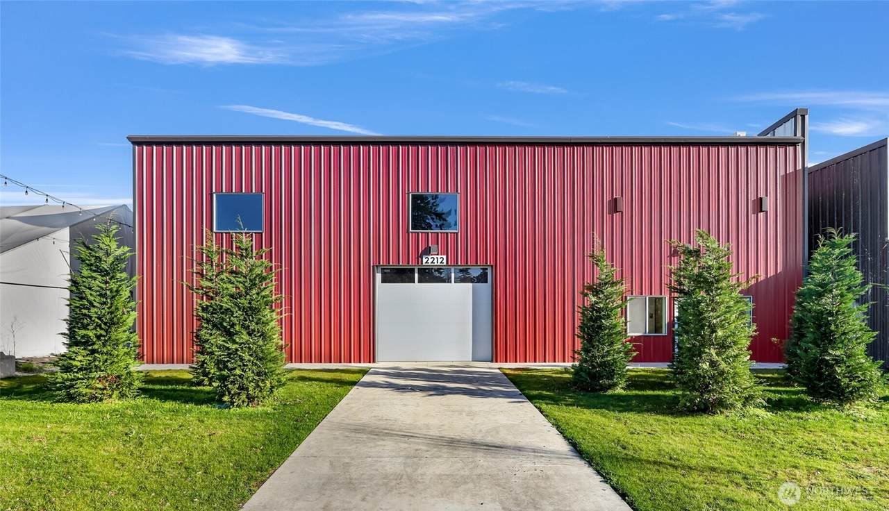 2212 Grant Street - Photo 1