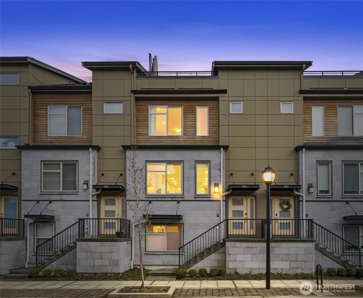 964 7th Avenue - Photo 1