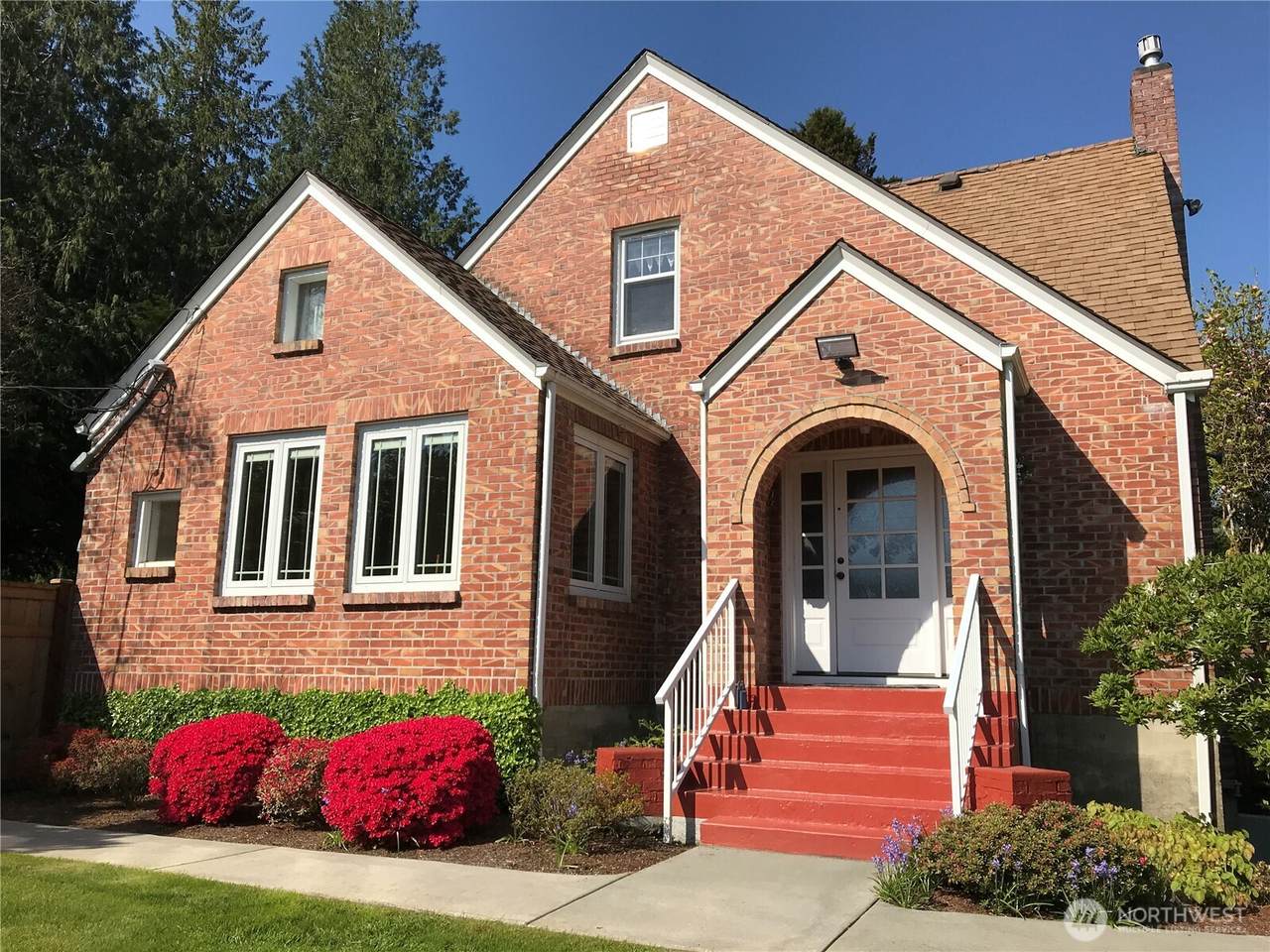 1533 Tagholm Road - Photo 1