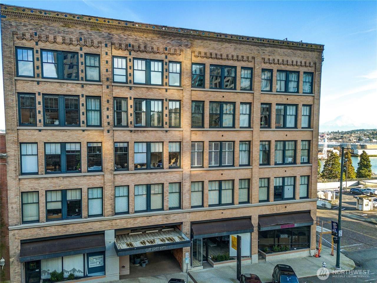 1120 Cliff Avenue - Photo 1