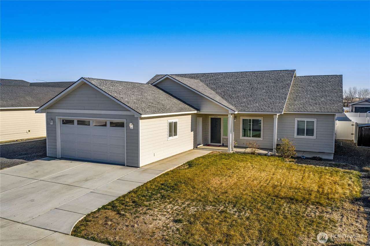 2394 Chelan Street - Photo 1