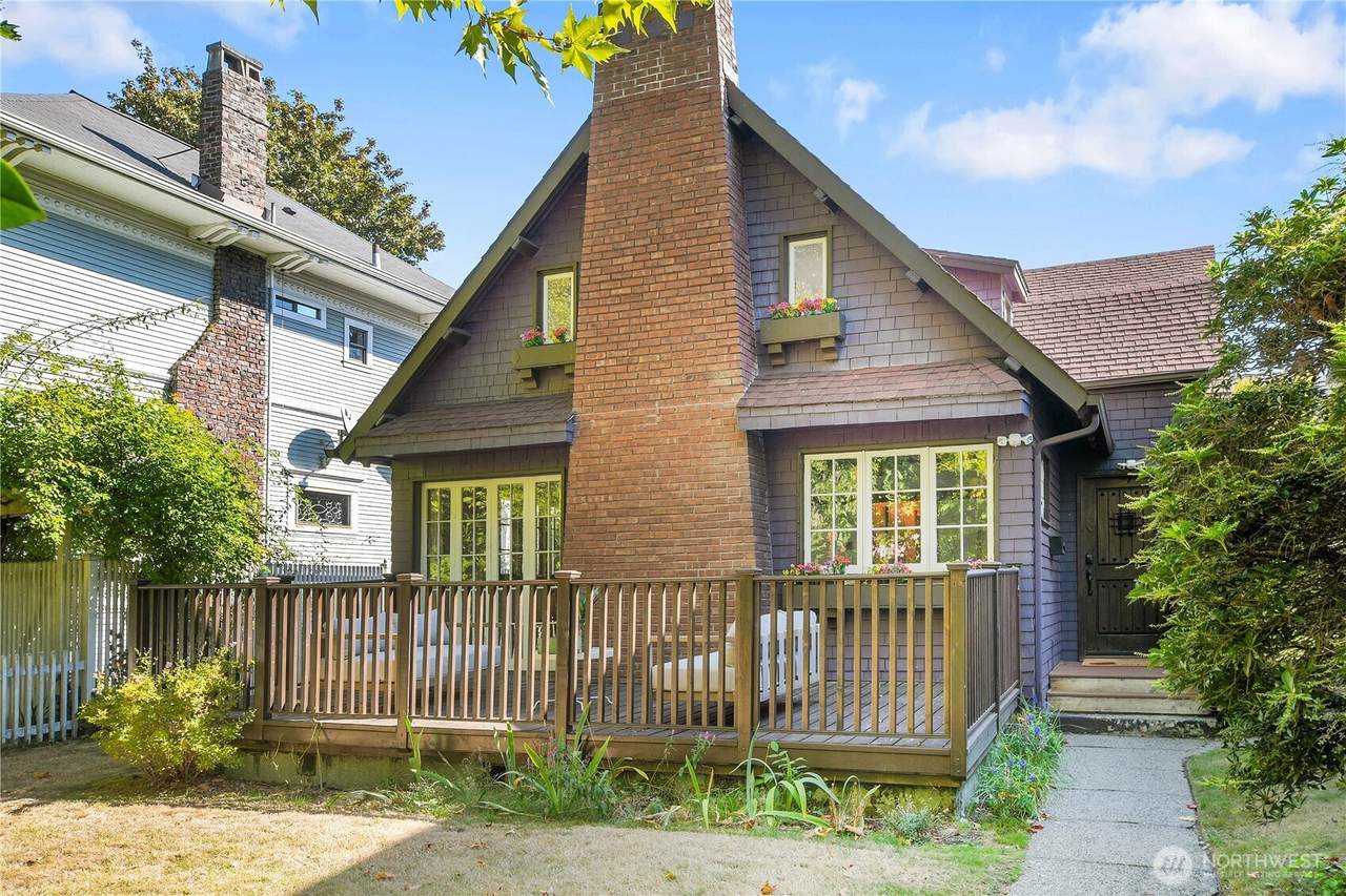 916 20th Avenue - Photo 1