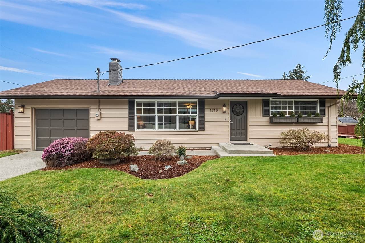 1719 Bailey Avenue - Photo 1