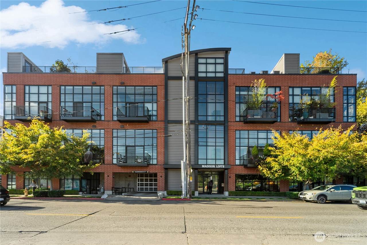 2914 Madison Street - Photo 1