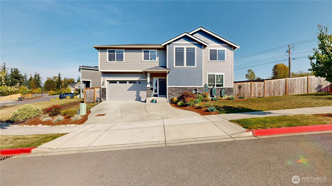 3206 28th Street - Photo 1