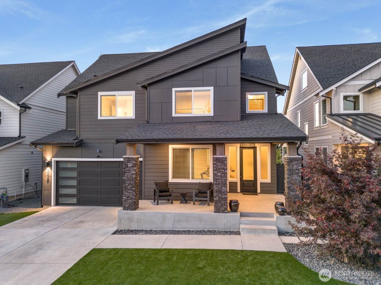2302 29th Street Pl - Photo 1