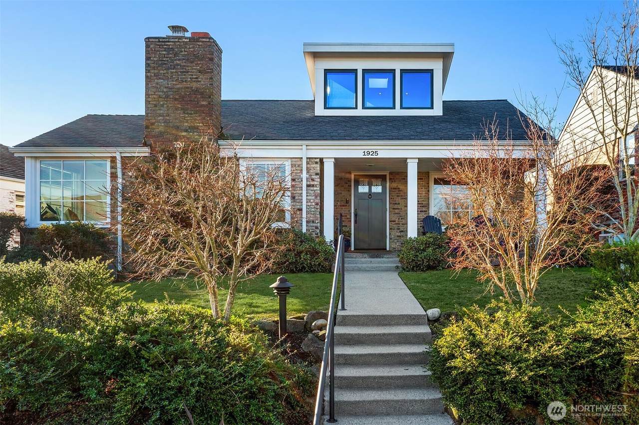 1925 35th Avenue - Photo 1