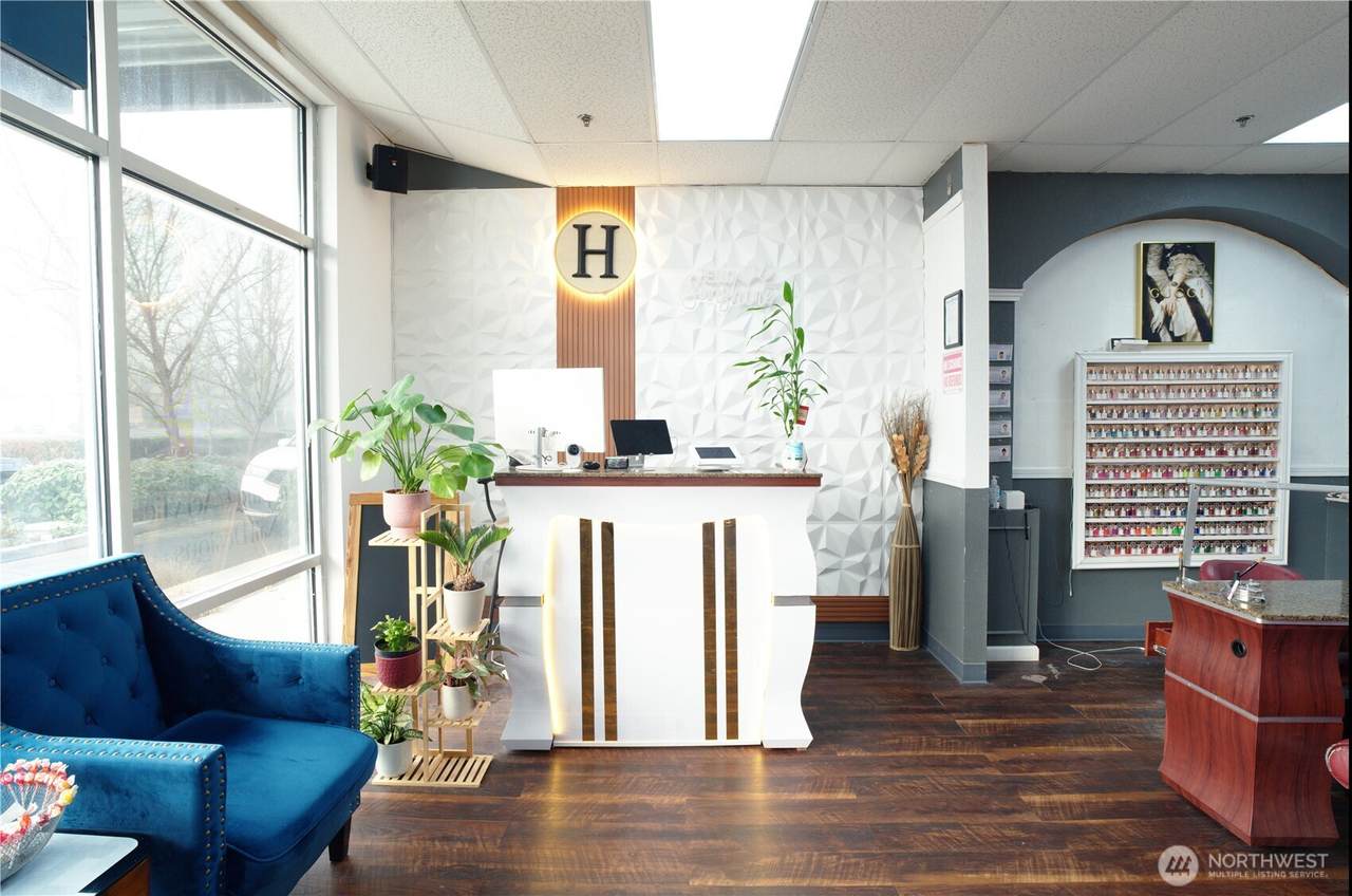 1110 College Street - Photo 1